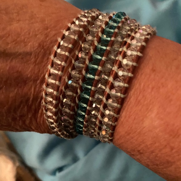 Victoria Emerson 5 wrap - Picture 2 of 2